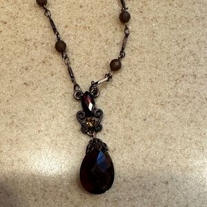 2028 Elegant Brown Beaded Necklace